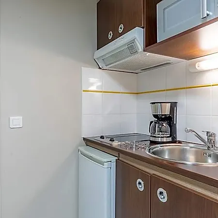 Ξενοδοχείο με διαμερίσματα Appart'city Confort Centre 3*