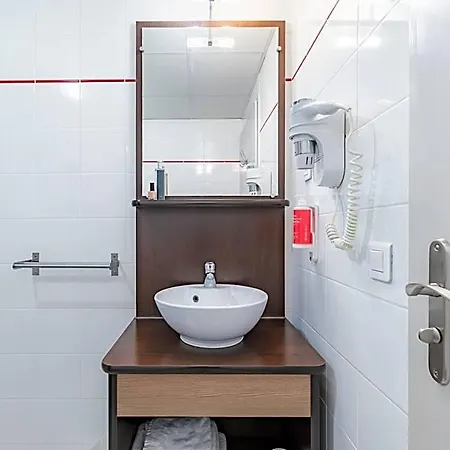 Ξενοδοχείο με διαμερίσματα Appart'city Confort Centre 3*