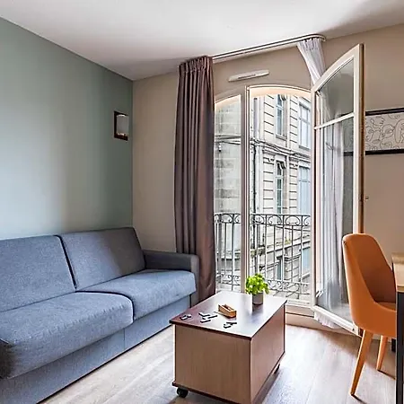 Appart'city Confort Centre 3* Αζάν