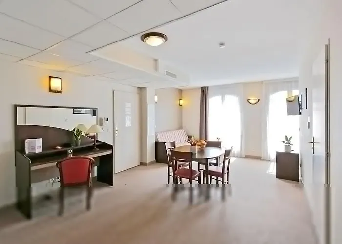 Appart'city Confort Centre 3*